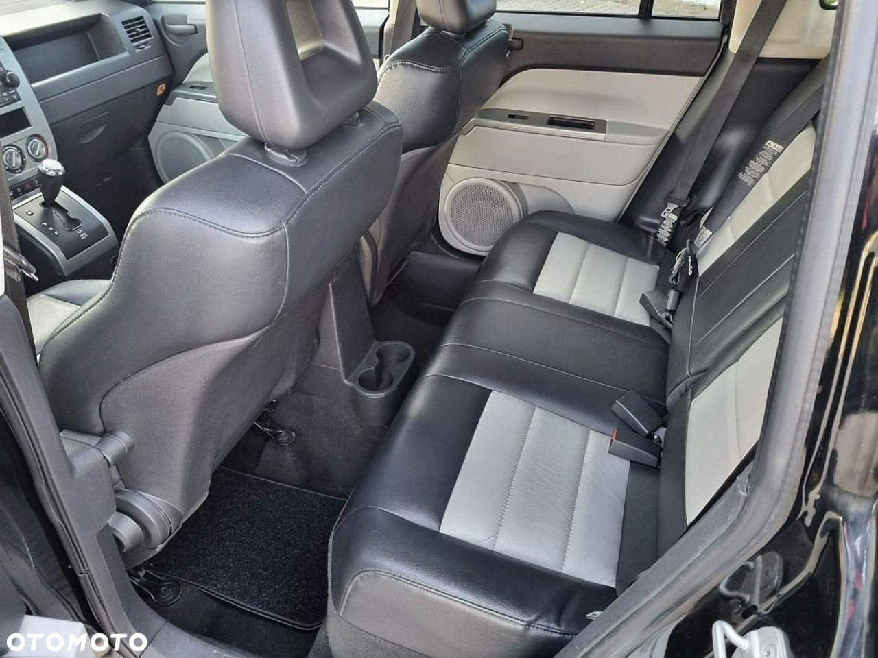 Jeep Compass - 13