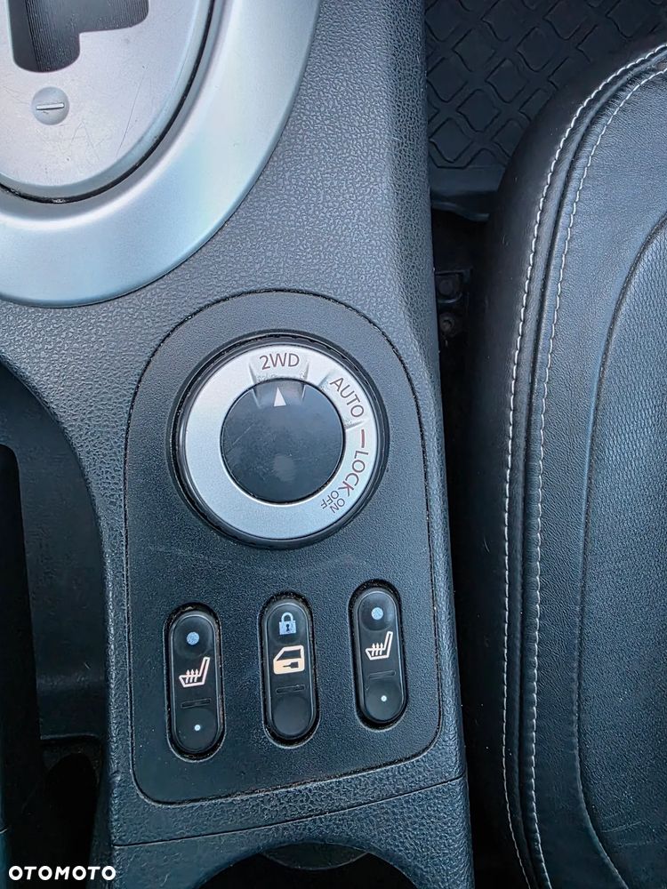 Nissan Qashqai 2.0 dCi 4x4 Tekna - 17