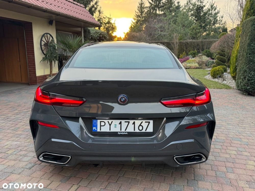 BMW Seria 8 - 23