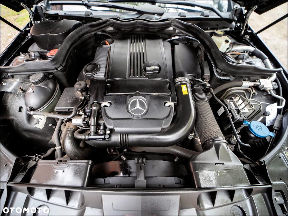 Mercedes-Benz Klasa E 250 BlueEFFICIENCY 7G-TRONIC Avantgarde - 39
