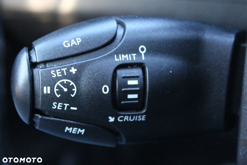 Peugeot 3008 BlueHDi 180 Stop & Start EAT8 GT - 19