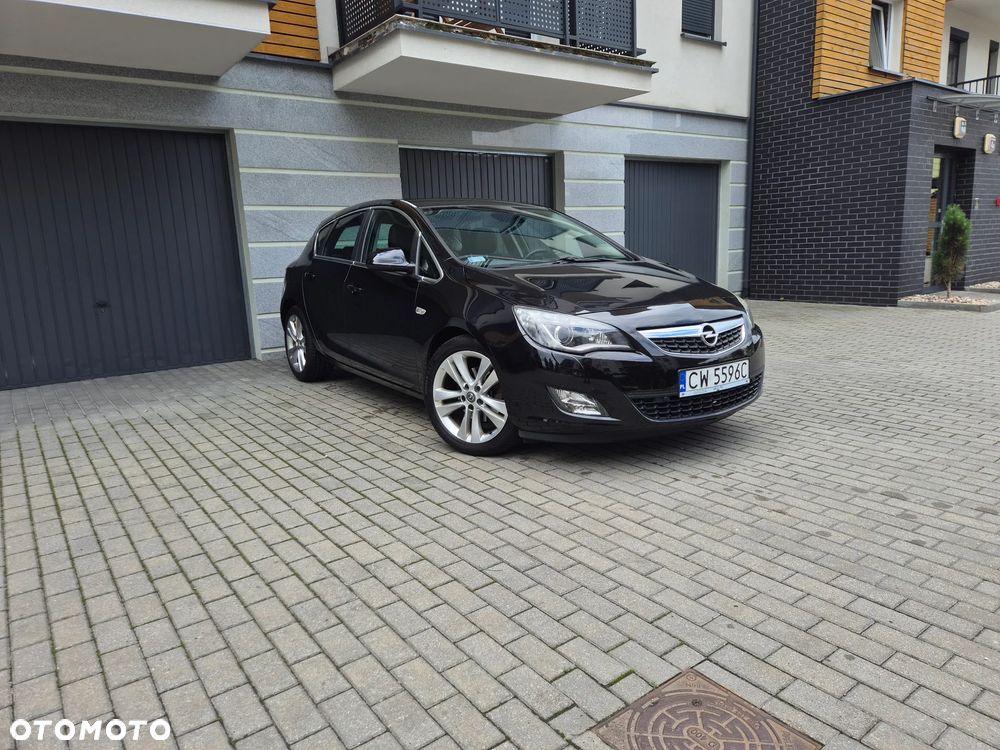 Opel Astra III 1.9 CDTI Cosmo - 2