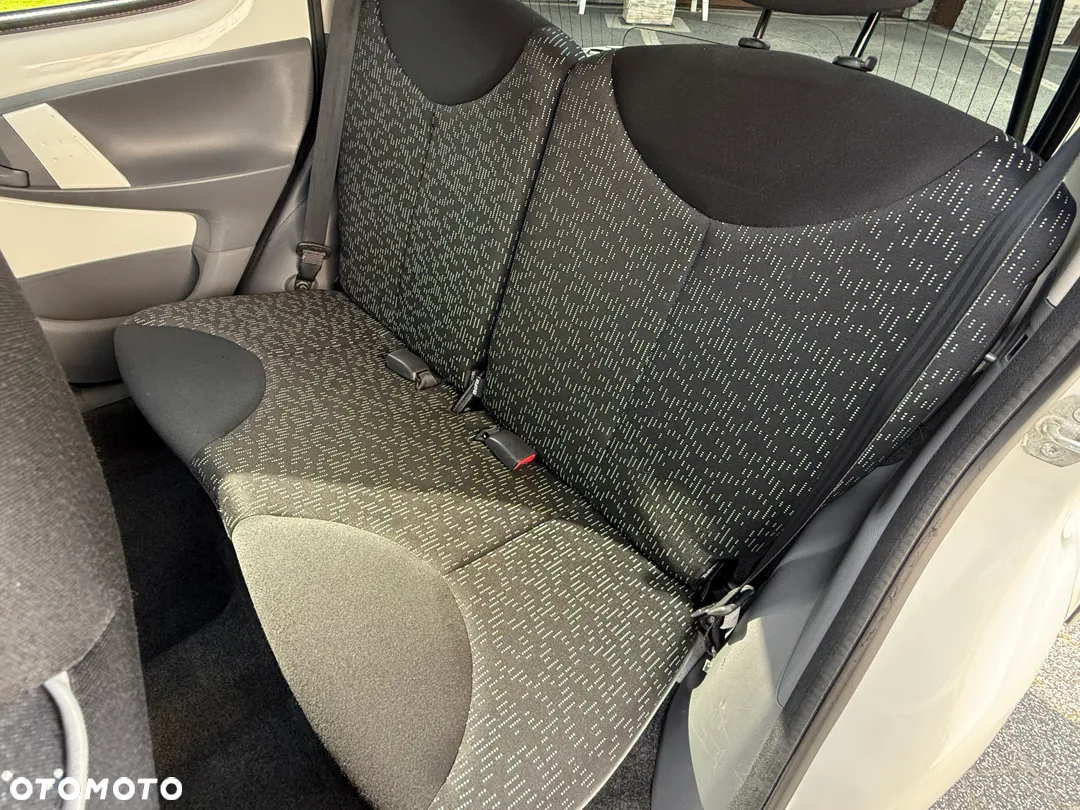 Peugeot 107 - 8