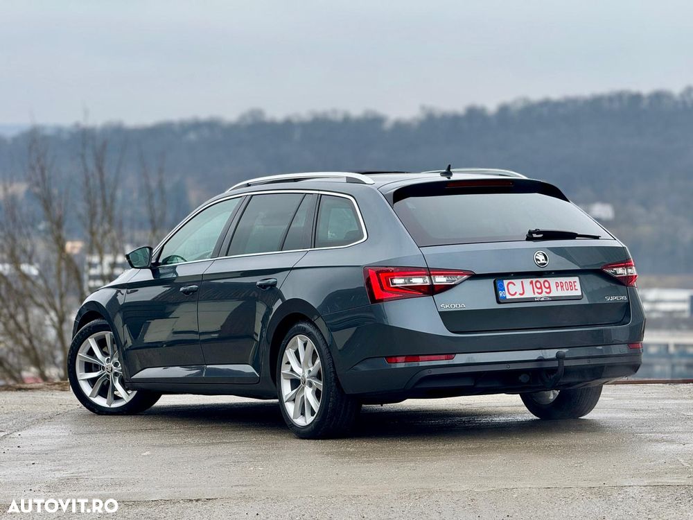 Skoda Superb 2.0 TDI DSG Premium Edition - 3