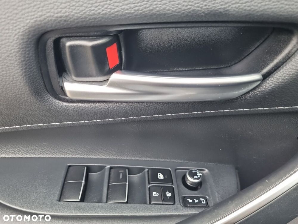 Toyota Corolla 2.0 Hybrid Style - 22