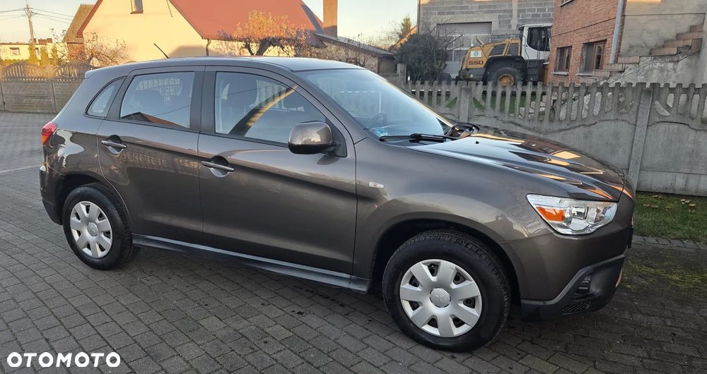 Mitsubishi ASX 1.8 DI-D 2WD Inform - 23