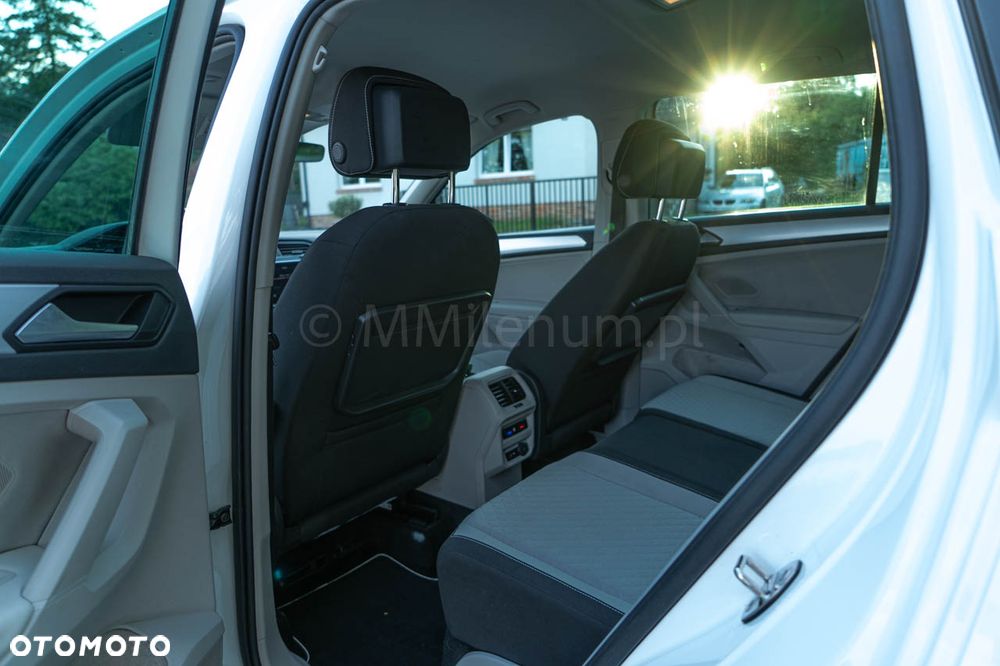 Volkswagen Tiguan - 10