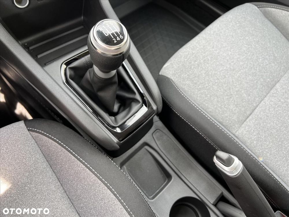 Renault Clio - 11