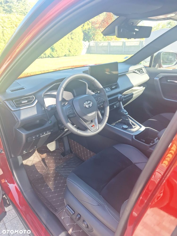 Toyota RAV4 - 11