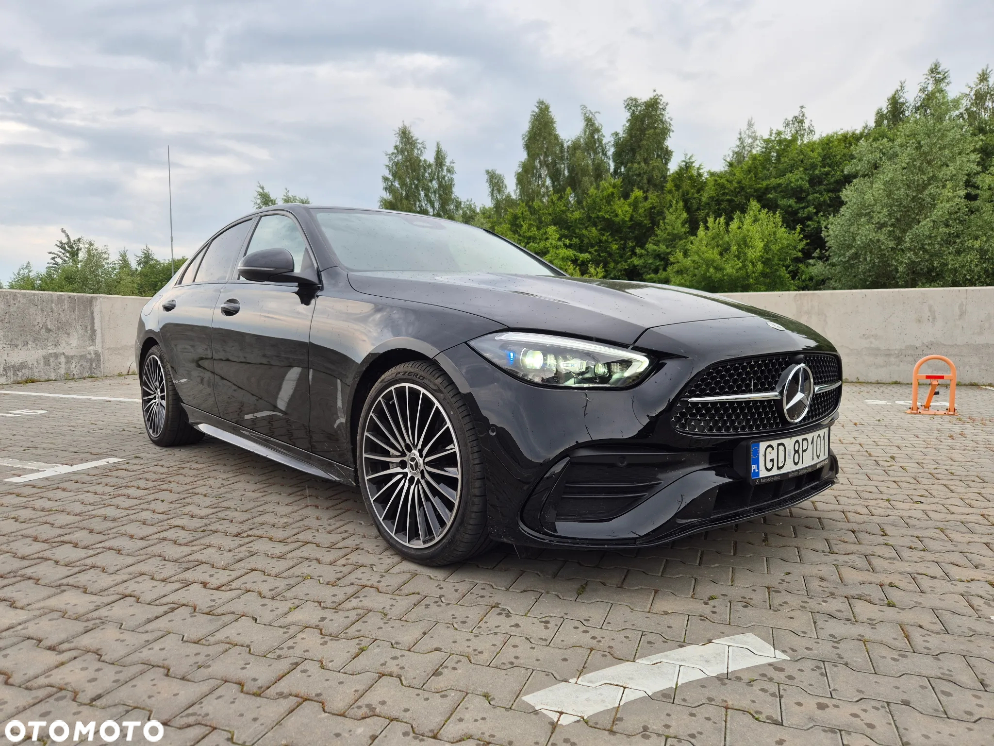 Mercedes-Benz Klasa C 180 mHEV AMG - 10