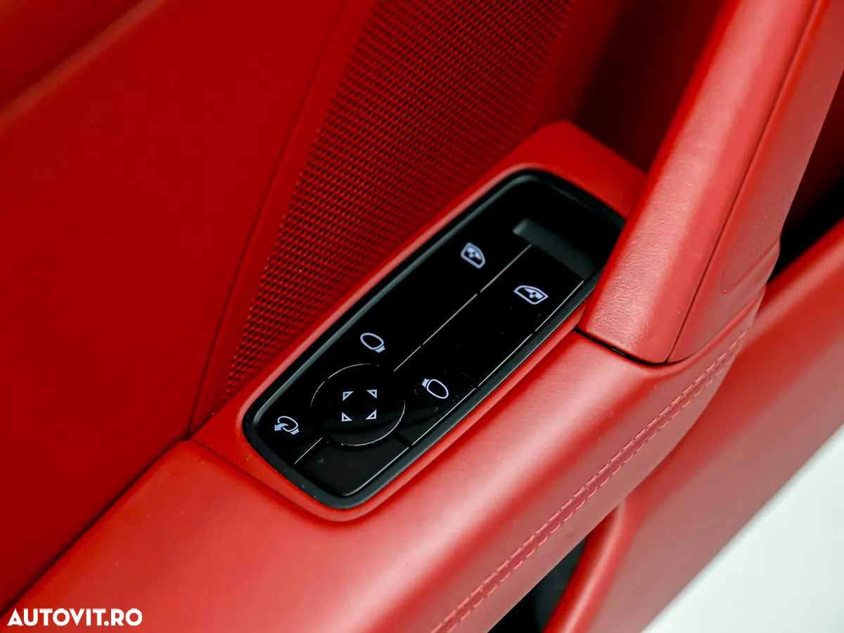 Porsche 911 Carrera 4S - 14
