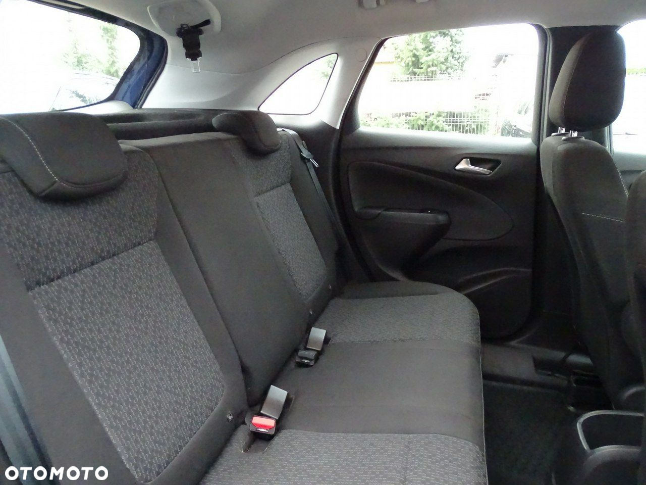 Opel Crossland X - 32