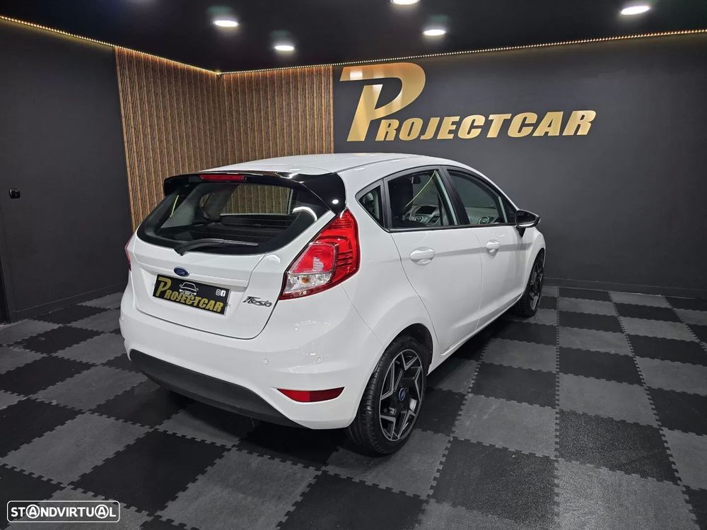 Ford Fiesta 1.5 TDCi Titanium - 22