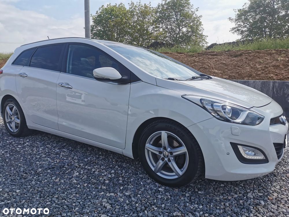 Hyundai i30 1.6 CRDi Premium - 16