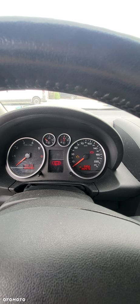 Audi A2 - 6