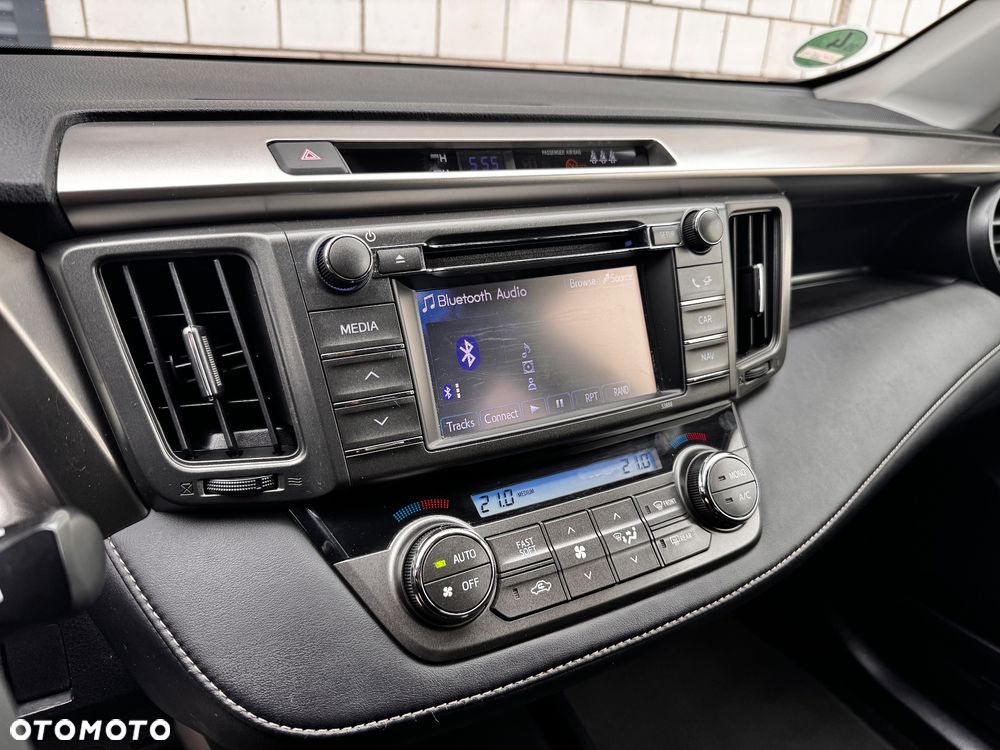 Toyota RAV4 2.0 Premium - 36