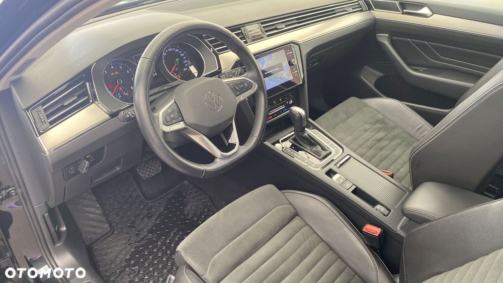 Volkswagen Passat - 10