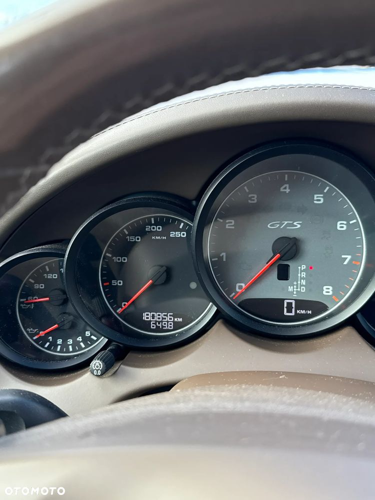 Porsche Cayenne GTS - 30