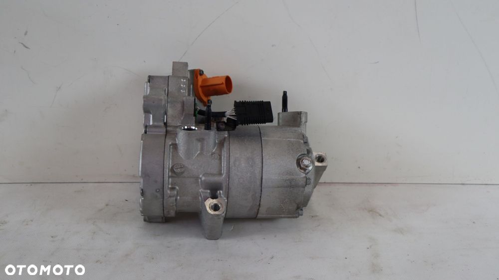 JEEP WRANGLER JL 2.0 T HYBRID 4xe 18- SPRĘŻARKA KLIMATYZACJI 68376684AE