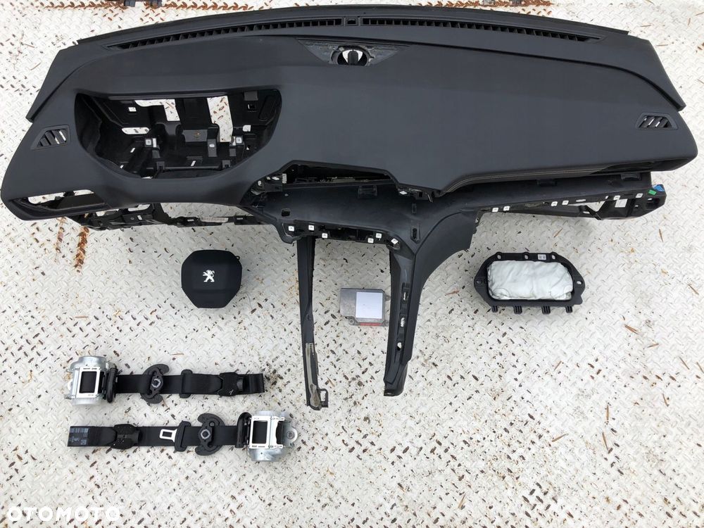 peugeot 3008 deska kokpit konsola poduszki - 1