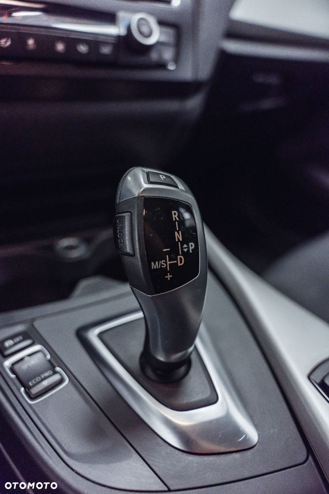 BMW Seria 1 116i - 12