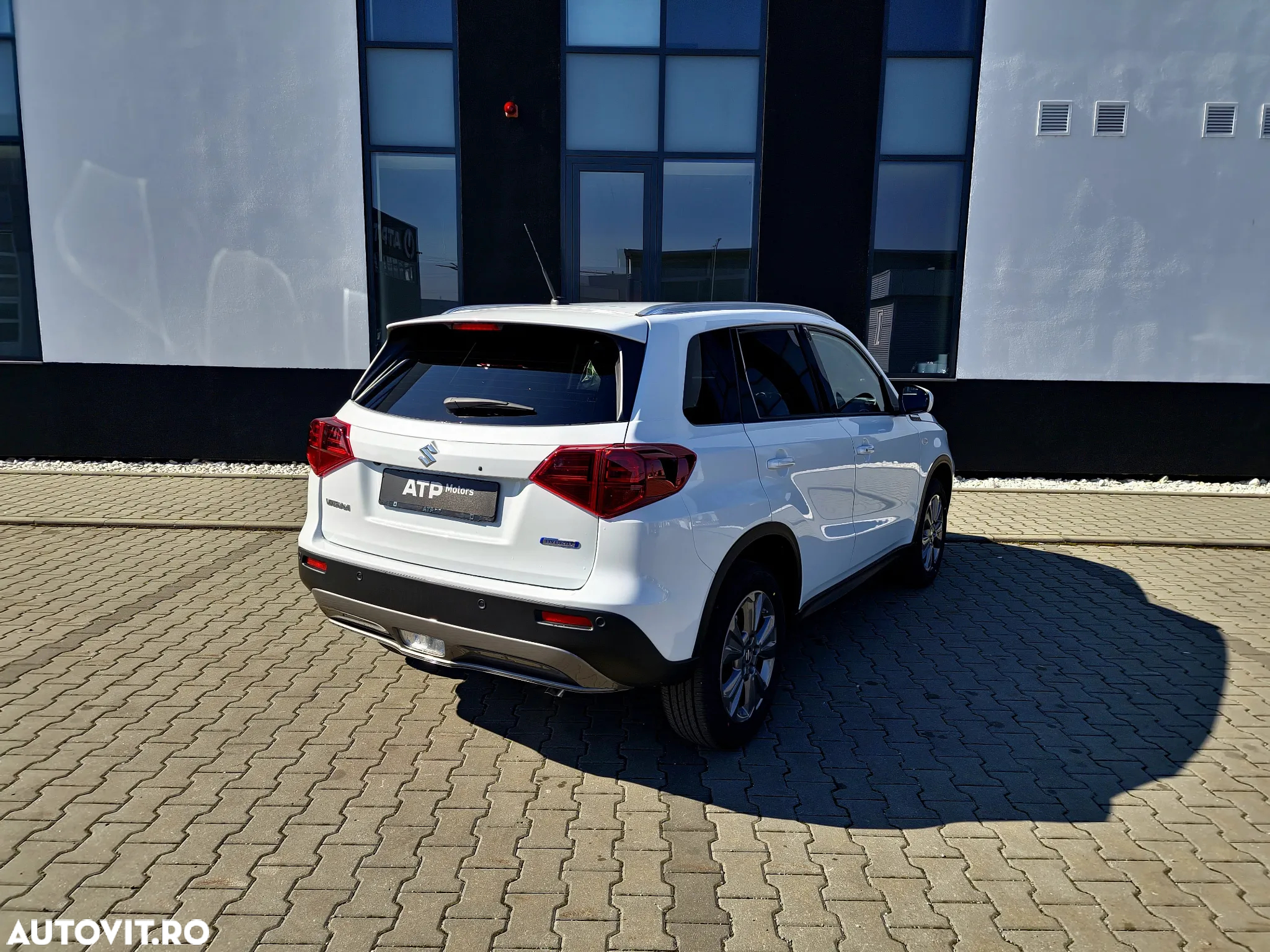 Suzuki Vitara 1.4 Boosterjet MHEV Luxus - 5