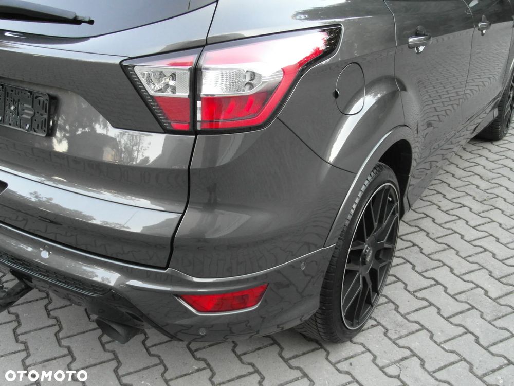 Ford Kuga 2.0 TDCi 4x4 ST-Line - 9