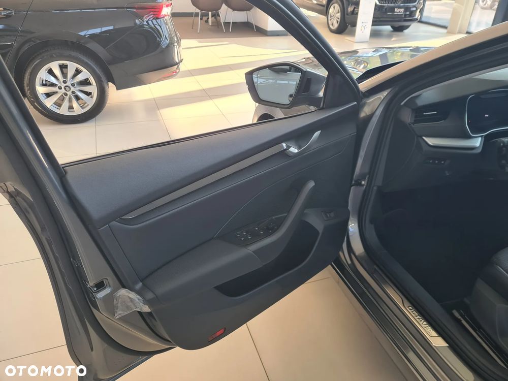 Skoda Octavia 2.0 TSI Drive Selection 4x4 DSG - 10