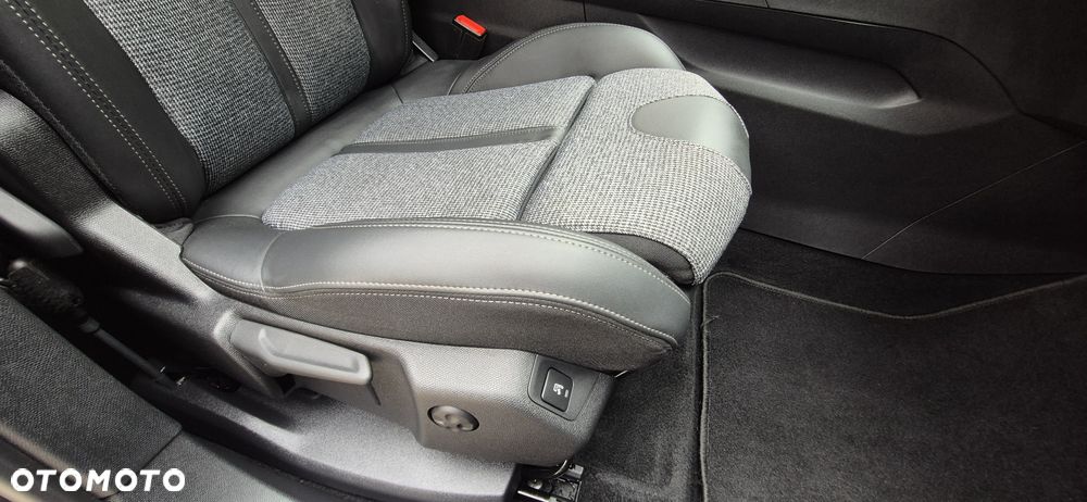 Peugeot 5008 BlueHDI 130 EAT8 Active Pack - 10