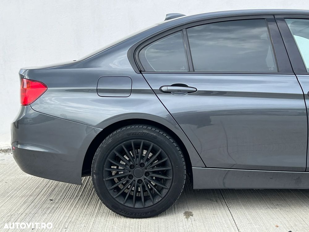 BMW Seria 3 320d - 9
