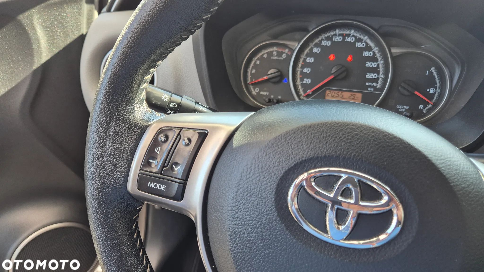 Toyota Yaris 1.4 D-4D Active EU6 - 12