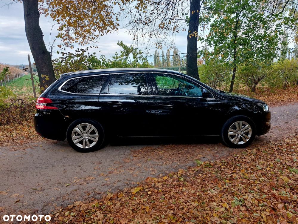 Peugeot 308 1.2 PureTech Allure S&S - 3