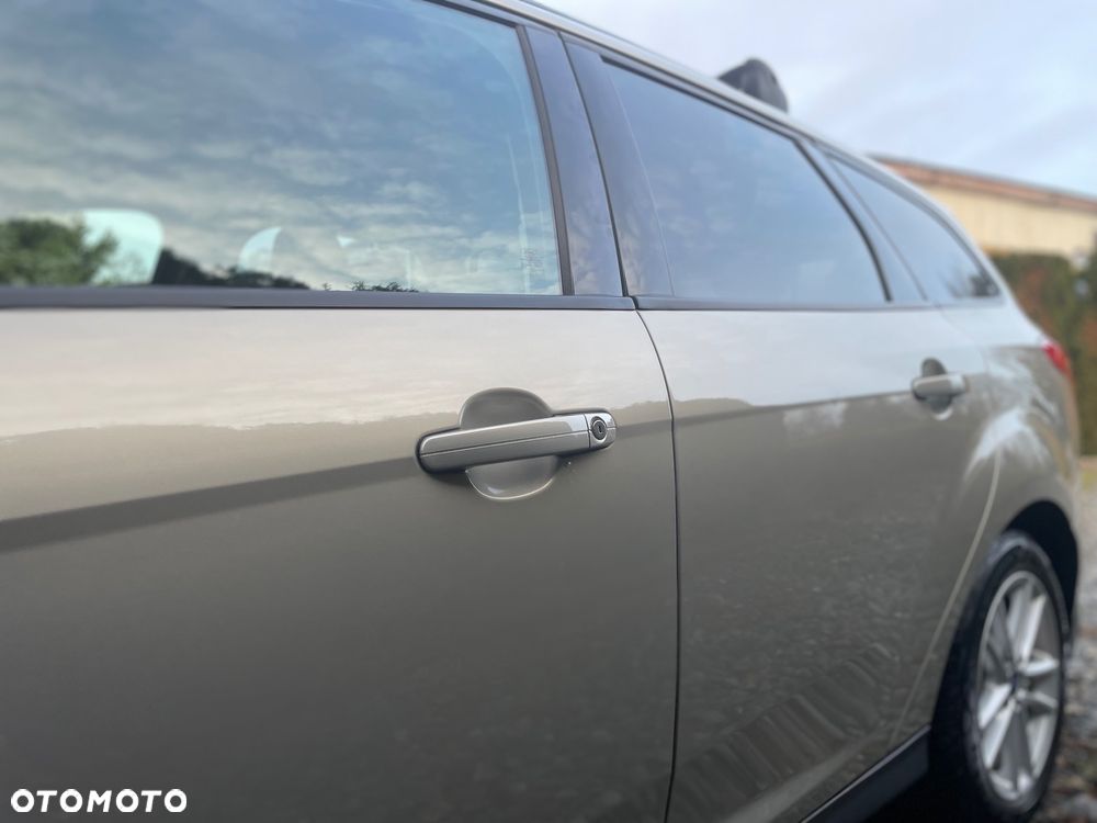 Ford Focus 1.6 Trend - 8