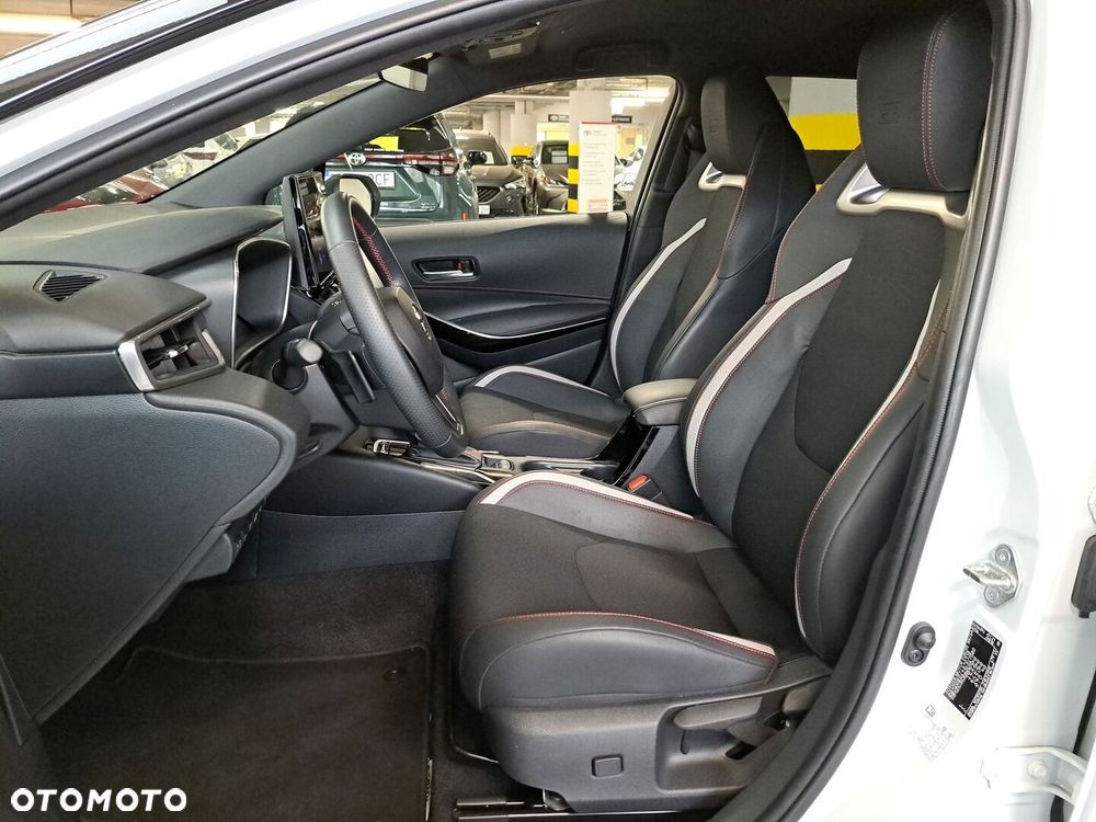 Toyota Corolla - 12