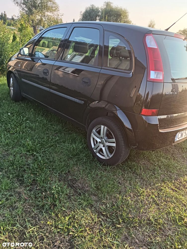 Opel Meriva 1.6 16V Essentia - 2
