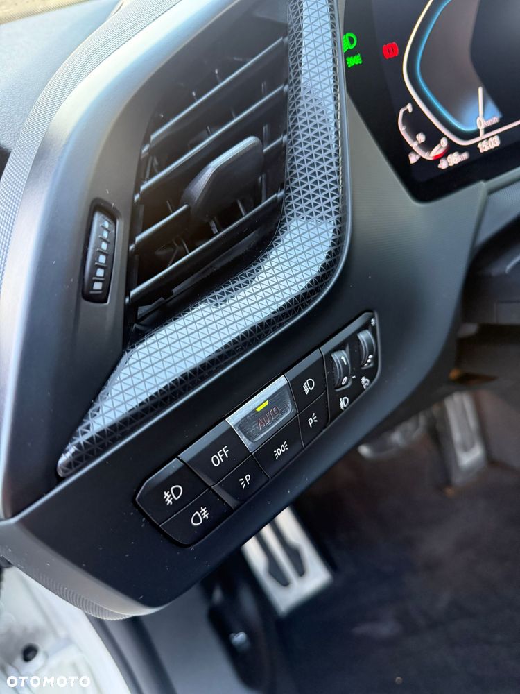 BMW Seria 1 118i M Sport - 12