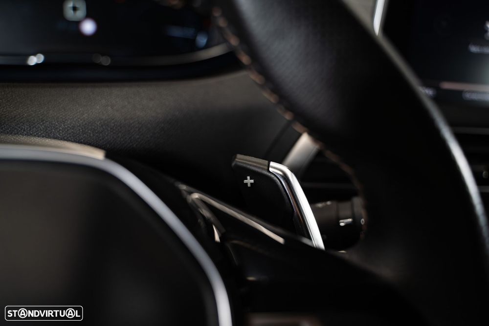 Peugeot 3008 2.0 BlueHDi GT EAT8 - 26