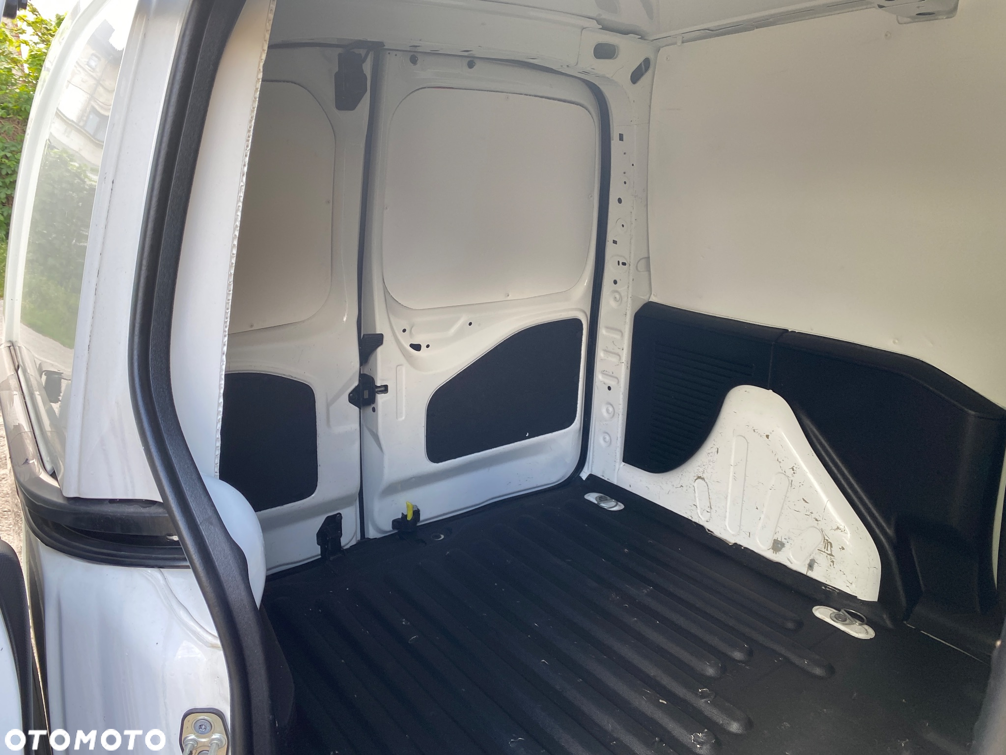 Citroën BERLINGO - 22