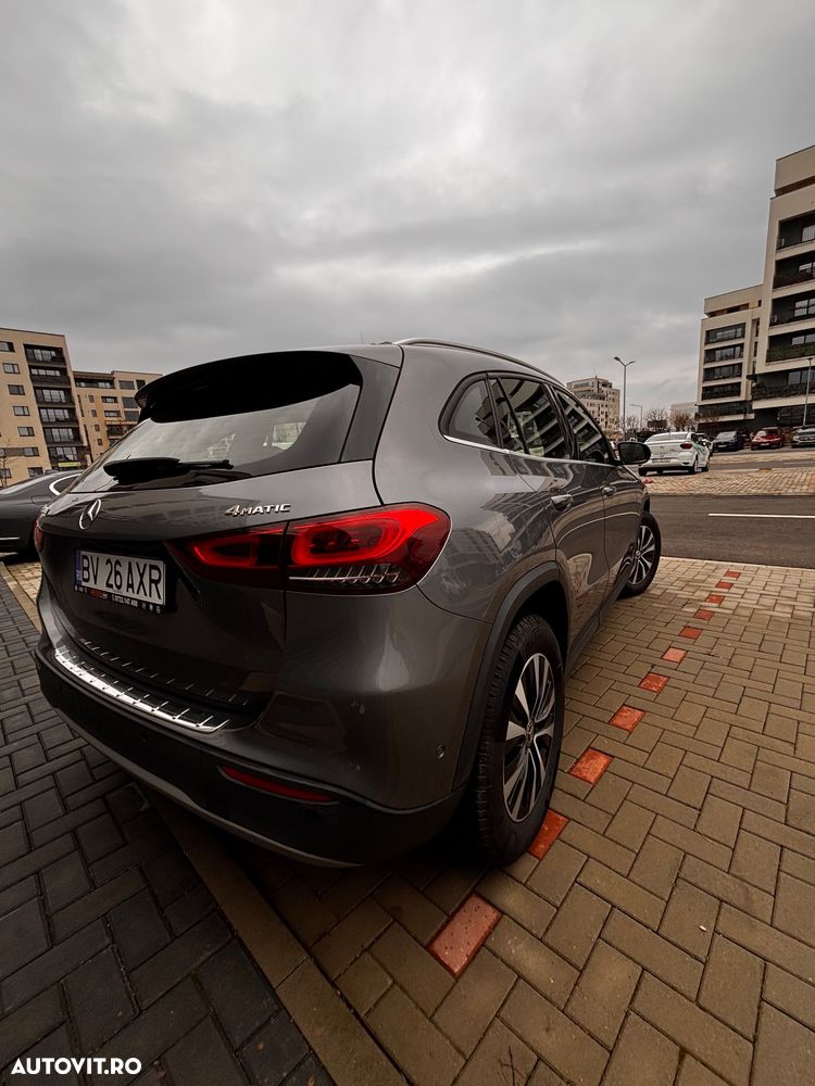 Mercedes-Benz GLA 200 d 4MATIC Aut. - 8