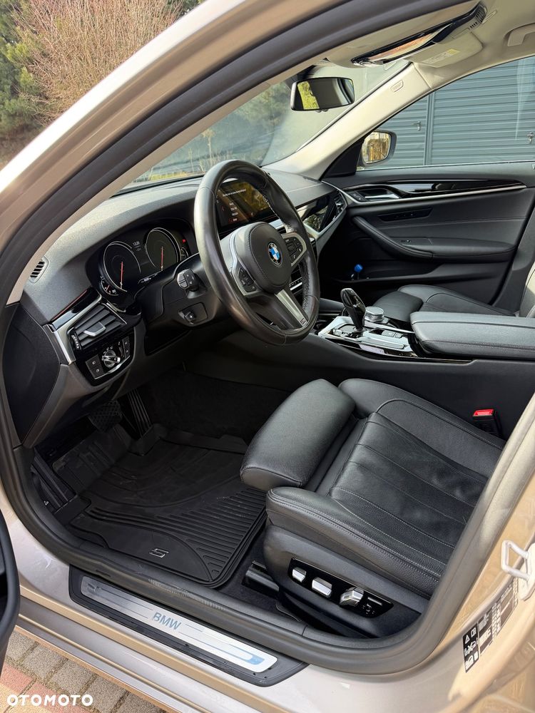 BMW Seria 5 2018 photo 5