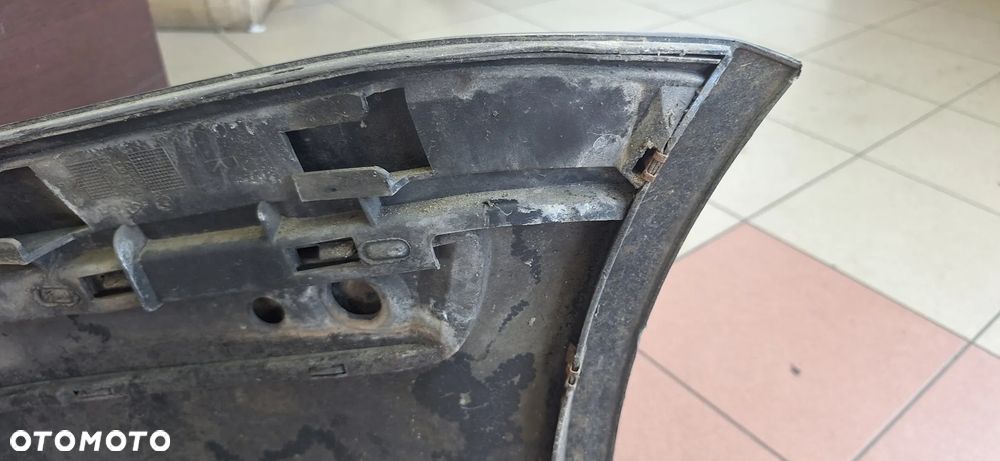 VW Golf IV Zderzak Przód Przedni Kod Lakieru LC9Z - 23