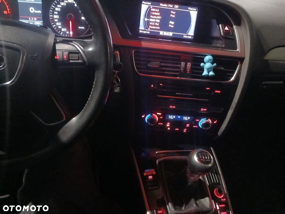 Audi A4 Avant 2.0 TDI - 11