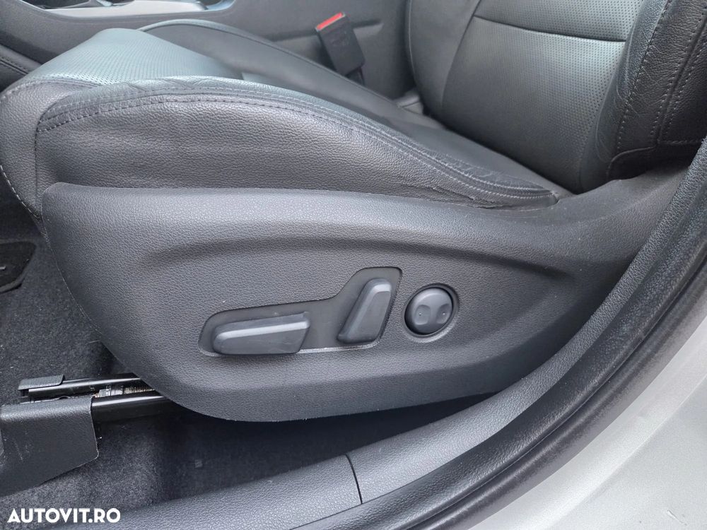 Hyundai Tucson 2.0 CRDI 4WD 6AT Luxury+ - 26