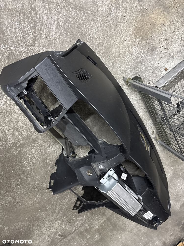 Deska konsola bmw e60 e61 EU czarna start stop poduszka air bag - 4