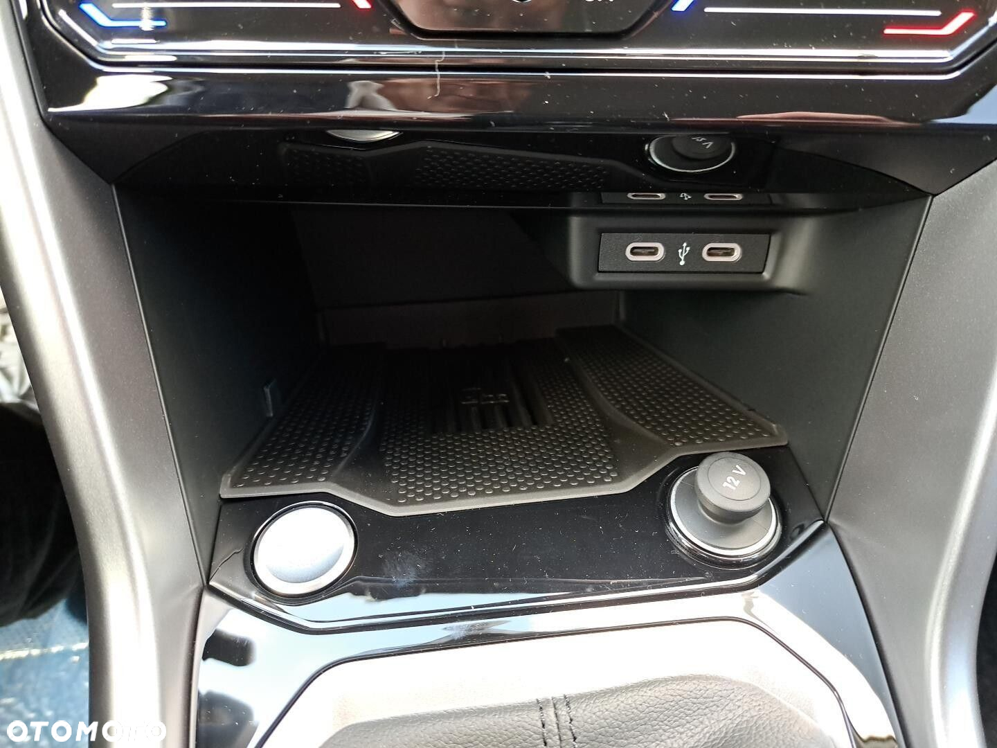 Volkswagen T-Roc 1.5 TSI Life Plus DSG - 25