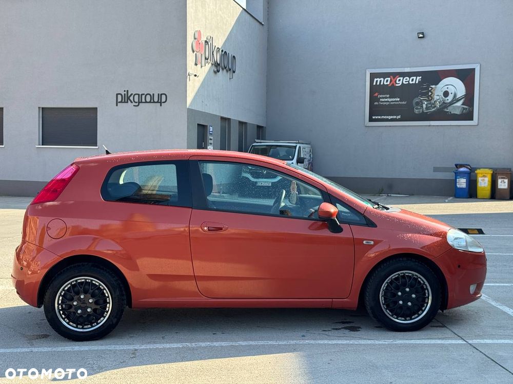Fiat Grande Punto - 13