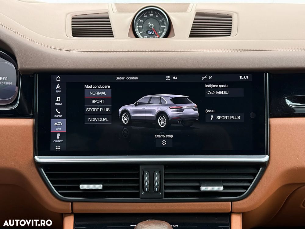 Porsche Cayenne Standard - 25