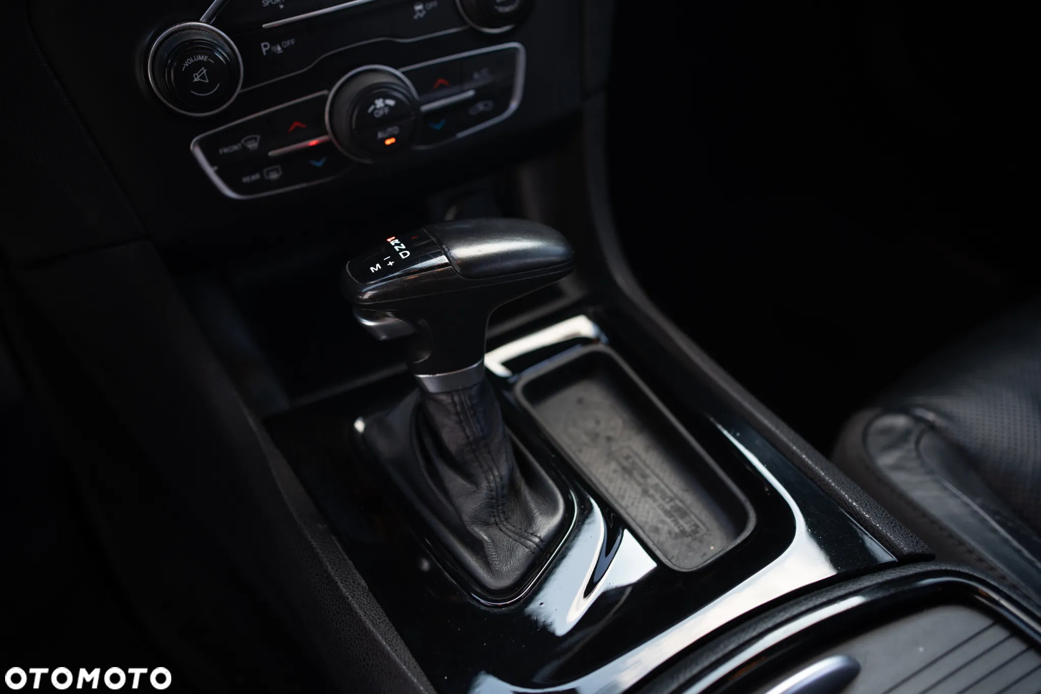 Dodge Charger 5.7 R/T - 30
