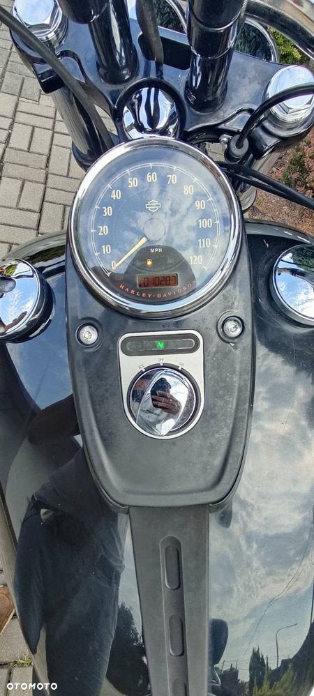 Harley-Davidson Dyna Fat Bob - 5