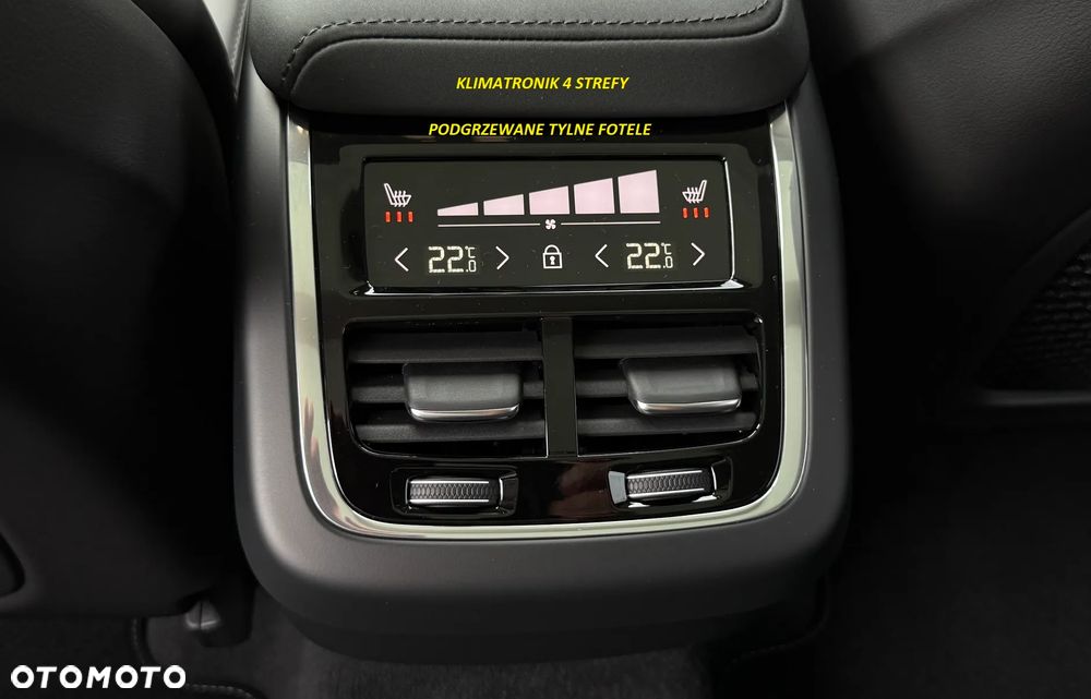 Volvo XC 60 B5 B AWD Plus Dark - 17